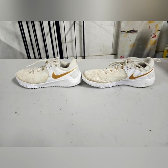 Nike Air Zoom Hyperace 2 SE Vollyball Shoes - Picture 6 of 7